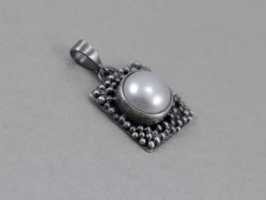 Naturalna perła i srebro, wisiorek - ChileArt